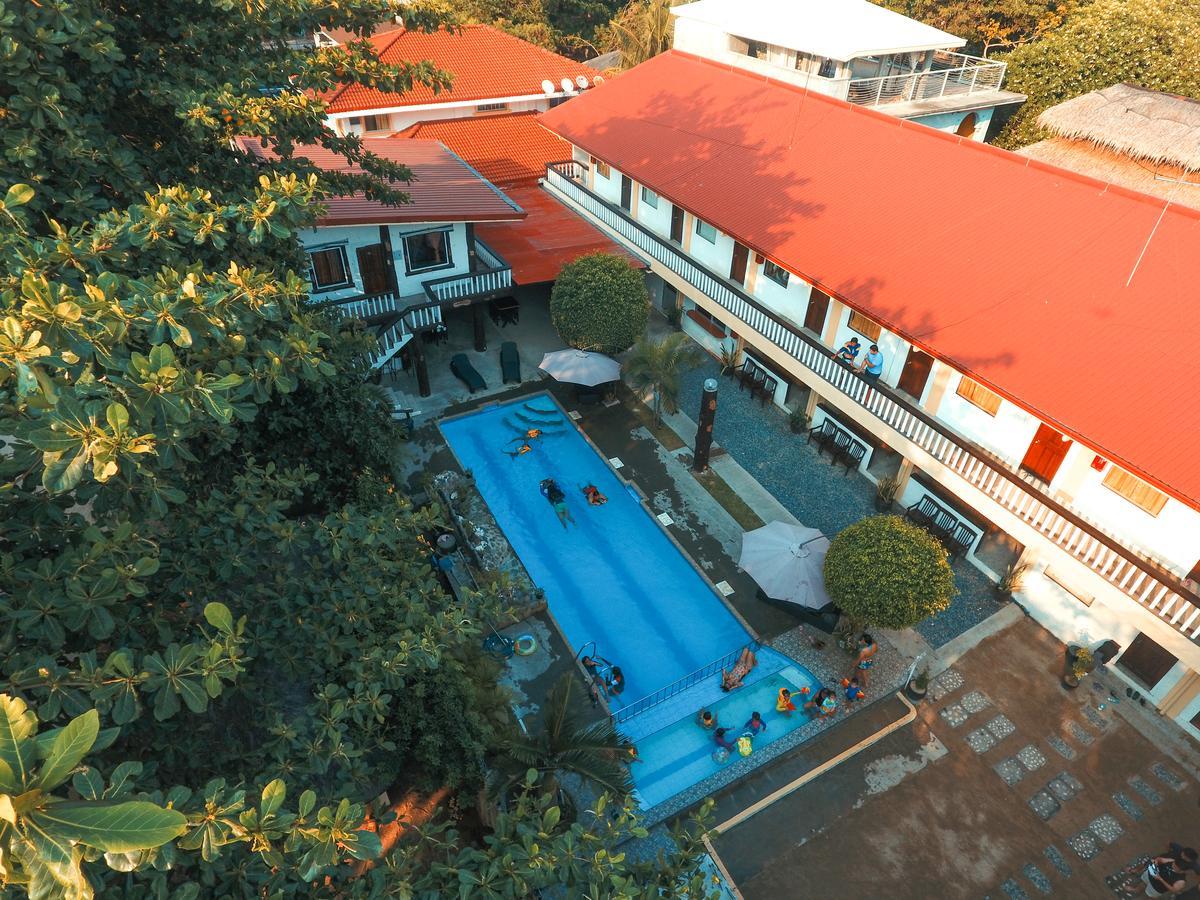 Bella Beach Resort Batangas Лиан Экстерьер фото